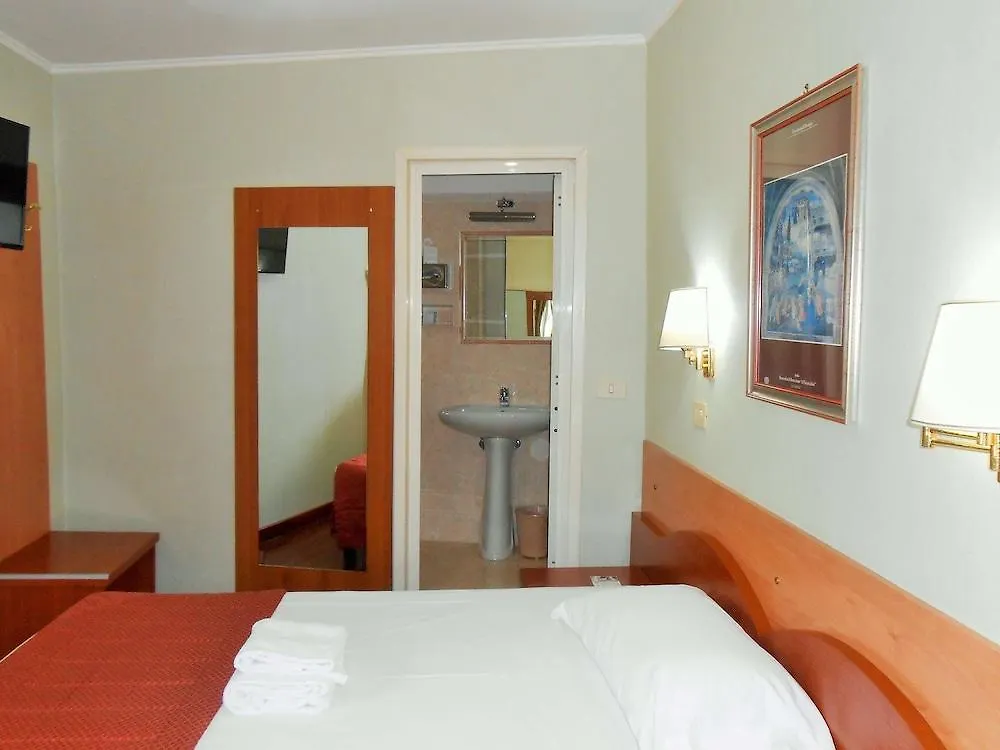 Hotel Riviera Fiumicino 3*,